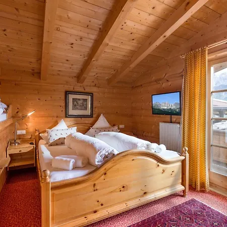 Berglehen Alpesi faház Sankt Johann in Tirol